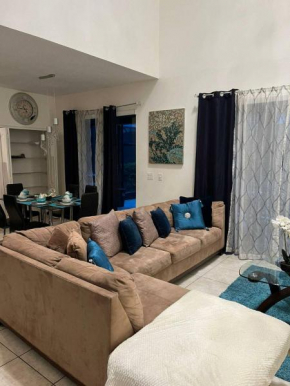 Luxurious 6-BR Home w Pool in Solterra Resort